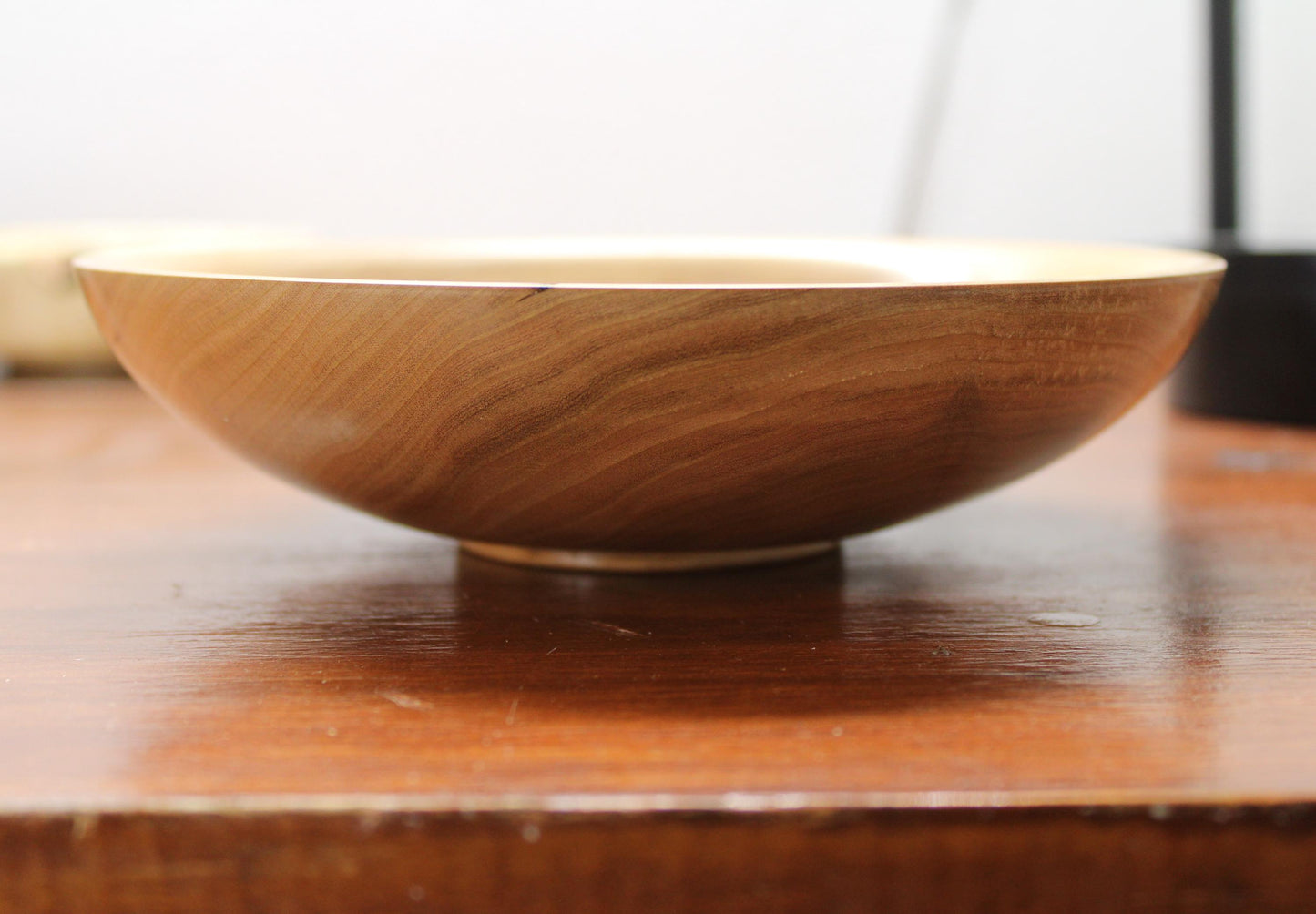 Cherry Wood Decorative Bowl – Minimalist Turned Wood Centerpiece, Handcrafted Elegance