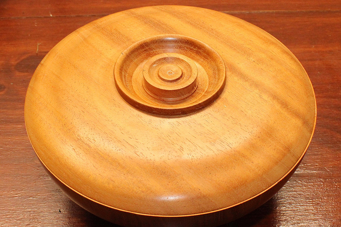 Solid mahogany lidded bowl - Wide and shallow mahogany lidded bowl, one piece pull.  Unique item with great potential in your home.