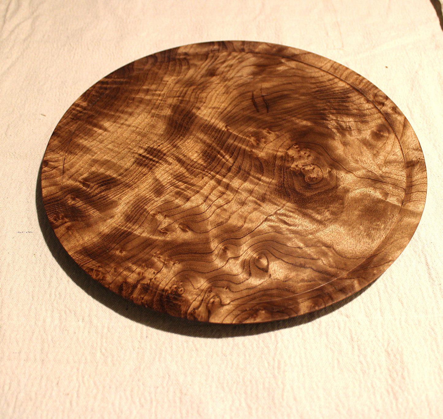 Large, colorful myrtlewood platter- Collector quality timber, phenomenal chatoyance, great for display, catch all - 12.5" diameter