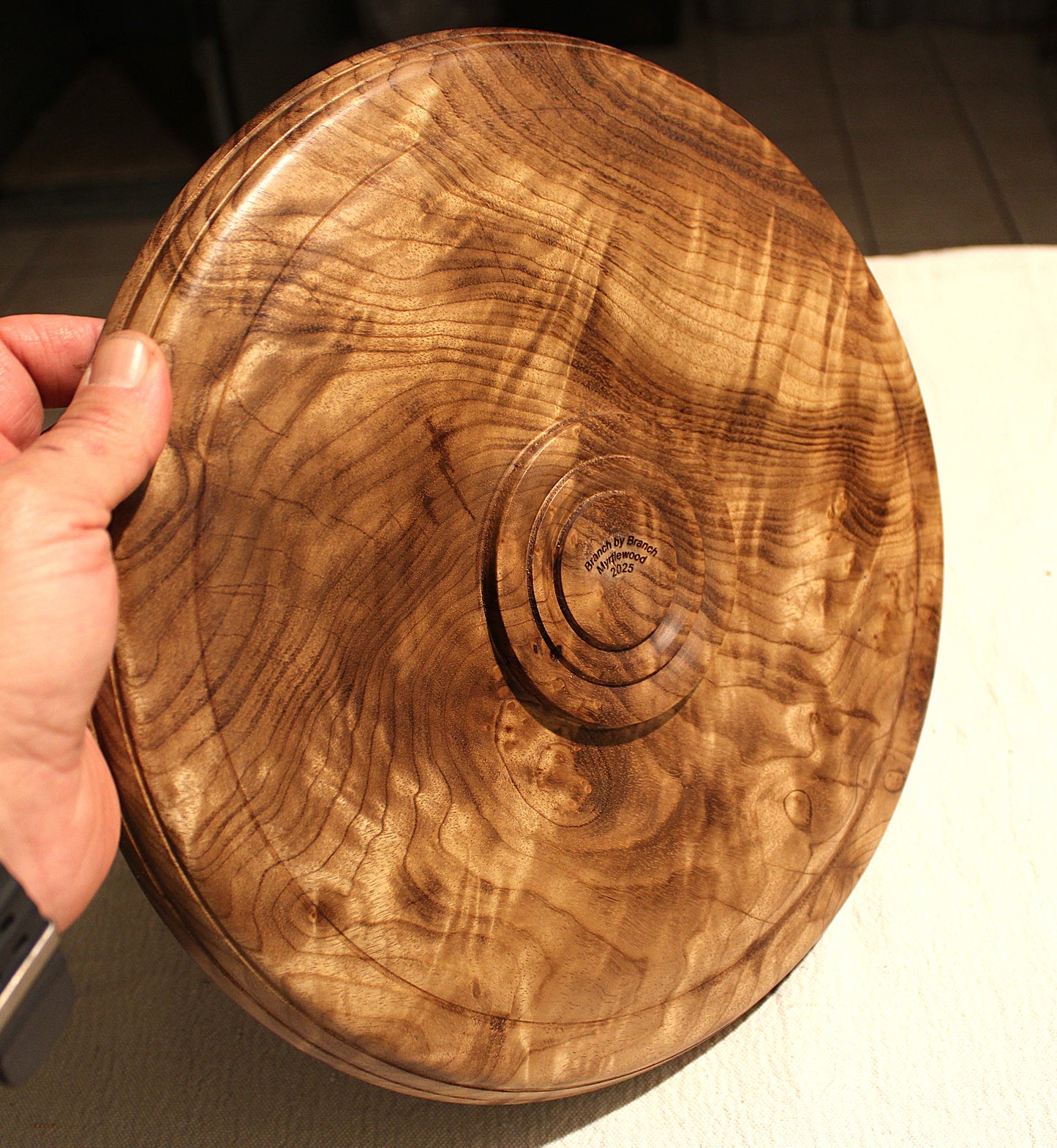 Large, colorful myrtlewood platter- Collector quality timber, phenomenal chatoyance, great for display, catch all - 12.5" diameter
